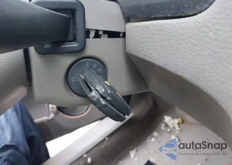 2004 Volvo V70 2.4 z USA, uszkodzony, nr VIN YV1SW61T242402108